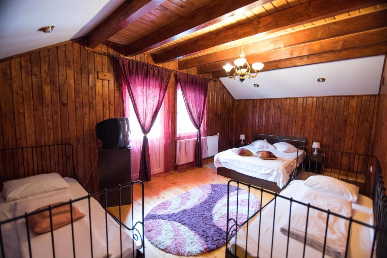 Casa Domneasca Villa บายาเดเฟียร์ ภายนอก รูปภาพ